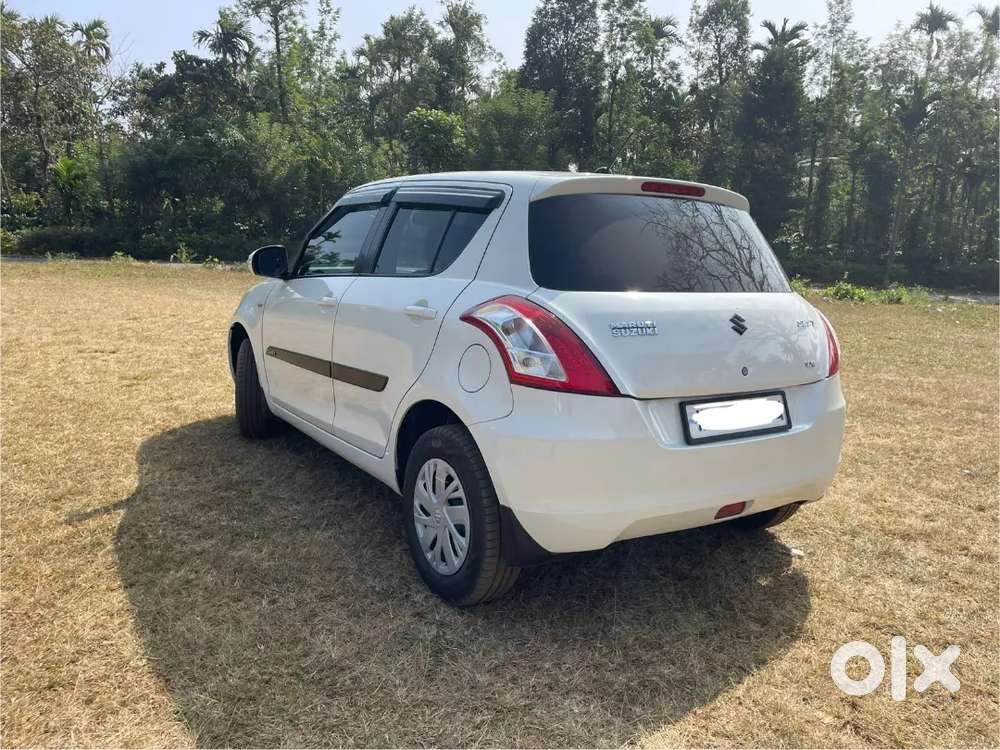 Swift Vxi White
