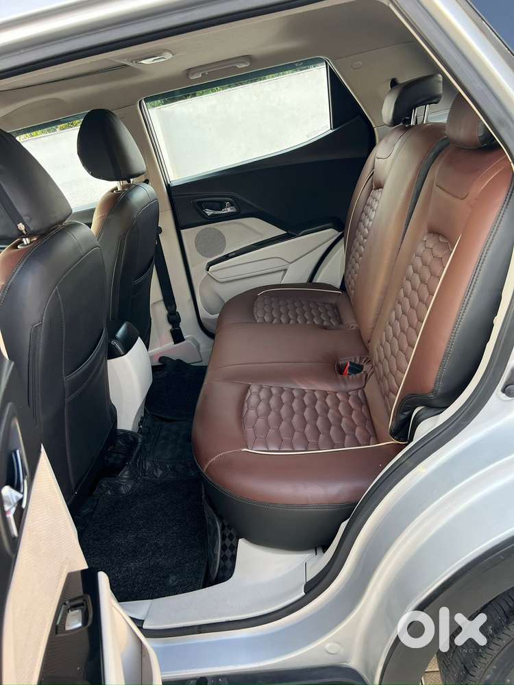 Mahindra Xuv300 W8 Option Diesel, 2022, Diesel