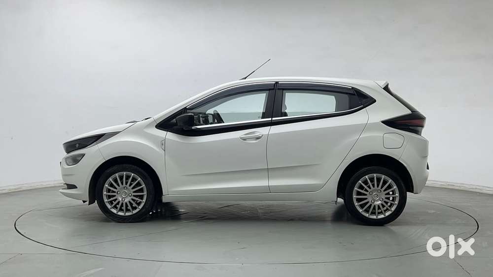 Tata Altroz 1.2 Xt, 2022, Petrol