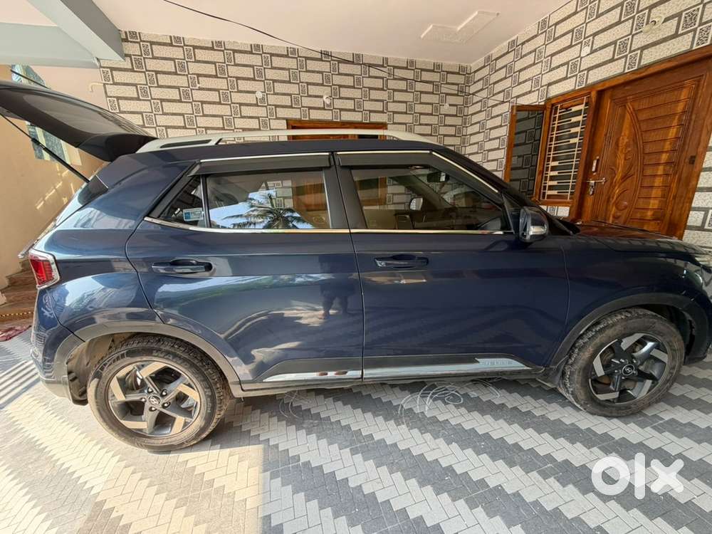 Hyundai Venue Petrol 2022