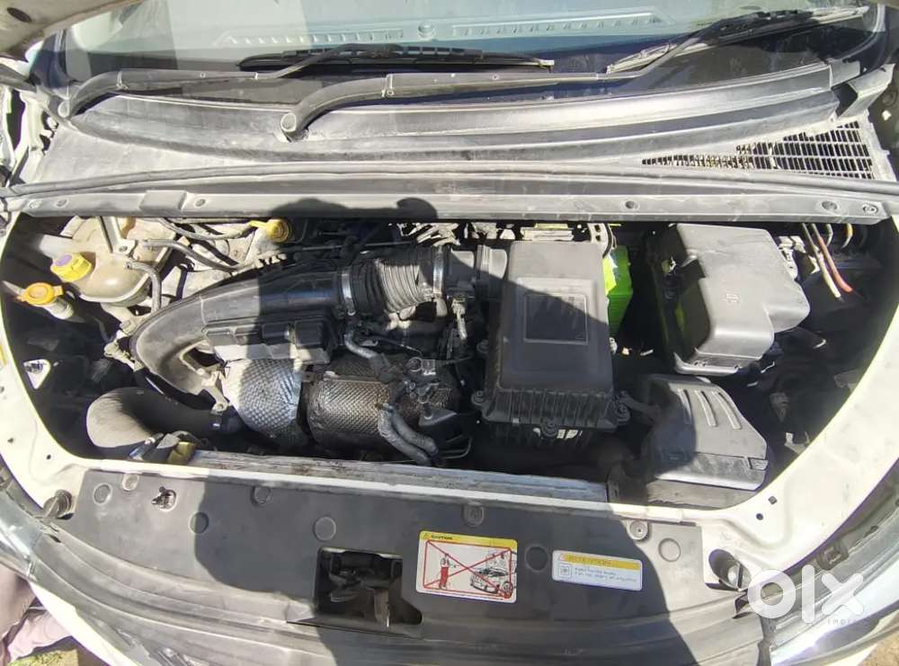 Mahindra Marazzo 2023 Diesel 68000 Km Driven