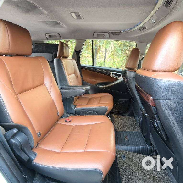 Toyota Innova Crysta 2.8 Z, 2016, Diesel