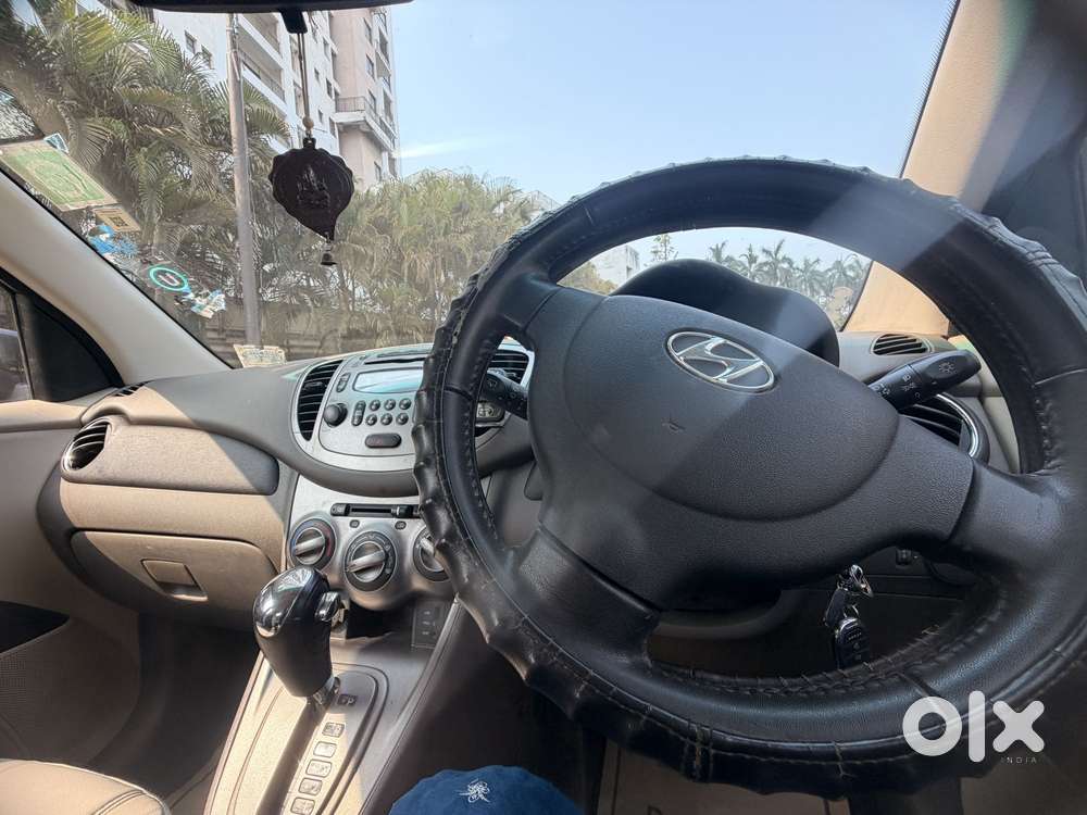 Hyundai I10 Sportz At, 2012, Petrol