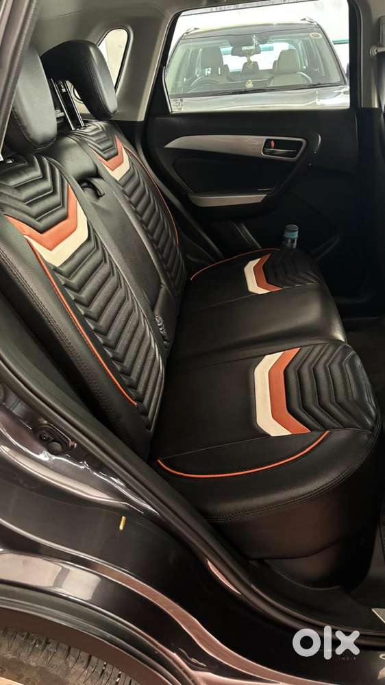 Maruti Suzuki Brezza 1.5 Zxi Smart Hybrid Dual Tone, 2021, Petrol