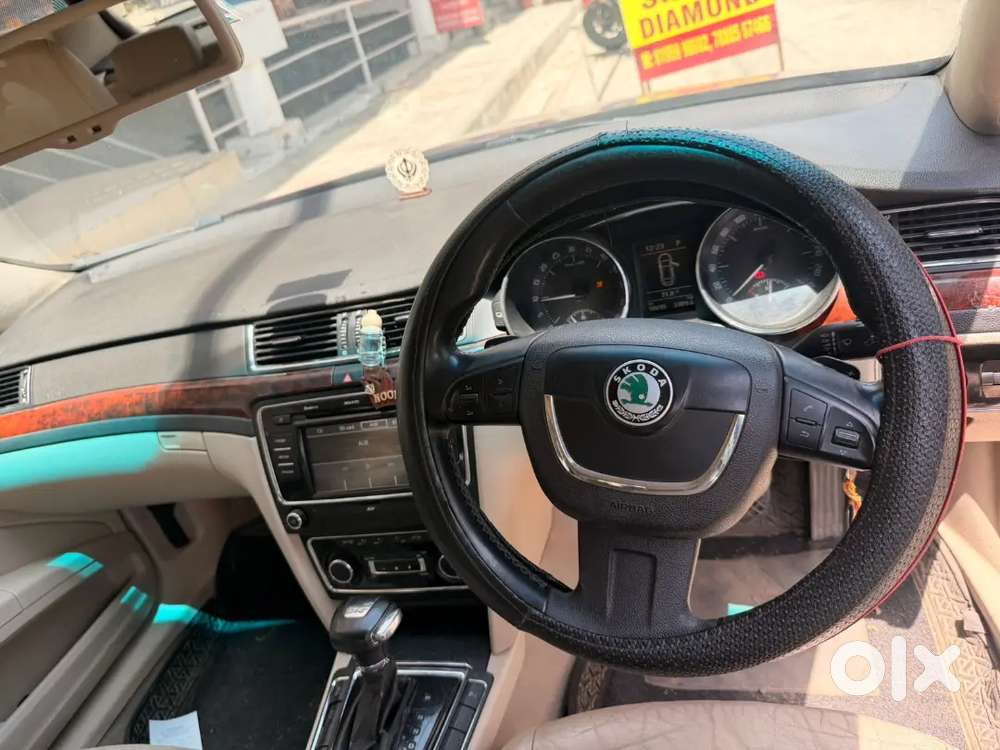 Skoda Superb 2.0 At Dsg. New Condition Car