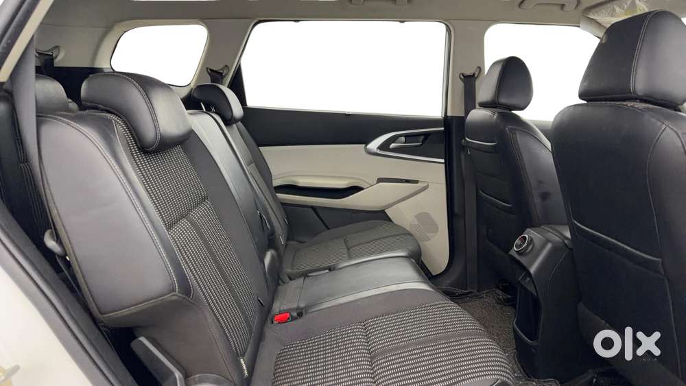 Kia Carens 1.5 Prestige Plus 7 Str Imt, 2022, Petrol