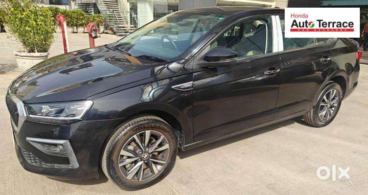 Skoda Slavia 1.0 Tsi Style At, 2025, Petrol