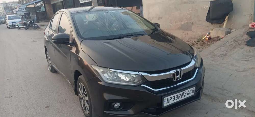 Honda City 1.5 V Mt (i-vtec) Petrol 2022