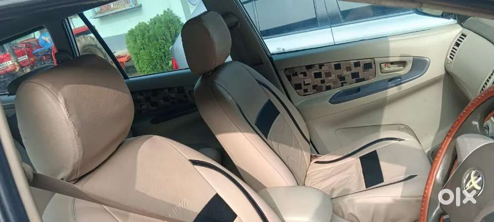 Toyota Innova Diesel 7 Str 2013
