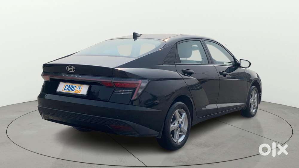 Hyundai Verna 1.5 S Petrol Mt, 2023, Petrol