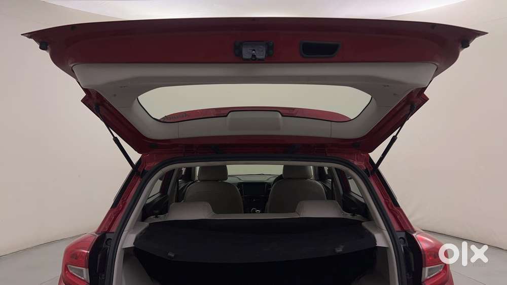 Mahindra Xuv300 W6, 2022, Petrol