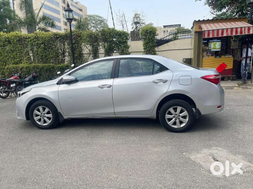 Toyota Corolla Altis 2015 Petrol