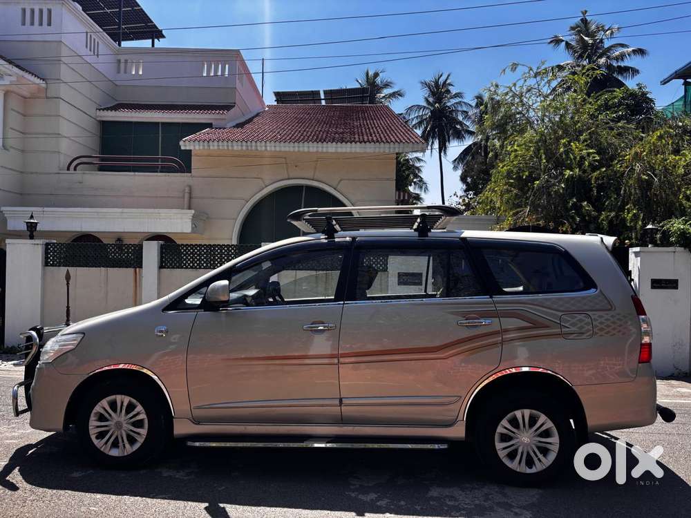 Toyota Innova 2.5 Gx 8 Str Bs-iii, 2016, Diesel