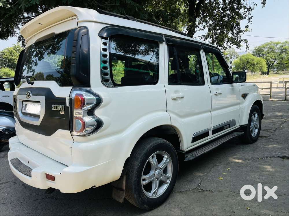 Mahindra Scorpio S8, 2015, Diesel