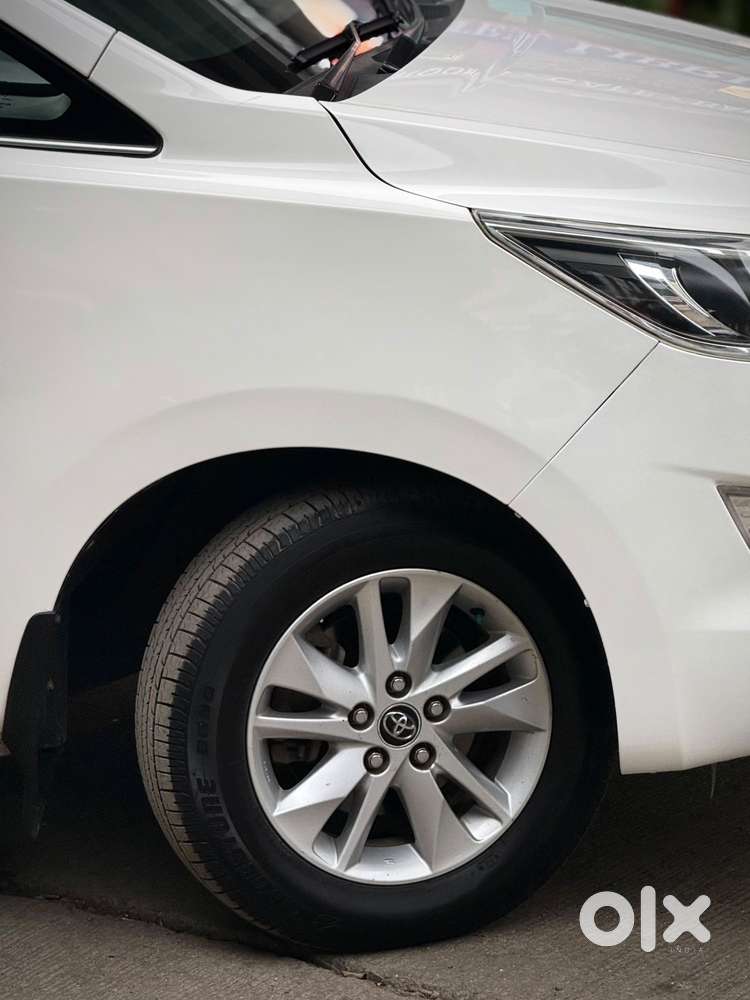 Toyota Innova Crysta 2.4 Vx Mt 8s, 2017, Diesel