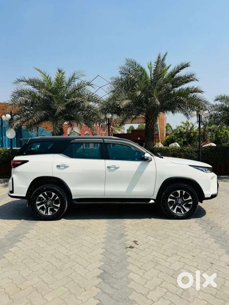 Toyota Fortuner Legender, 2021, Diesel