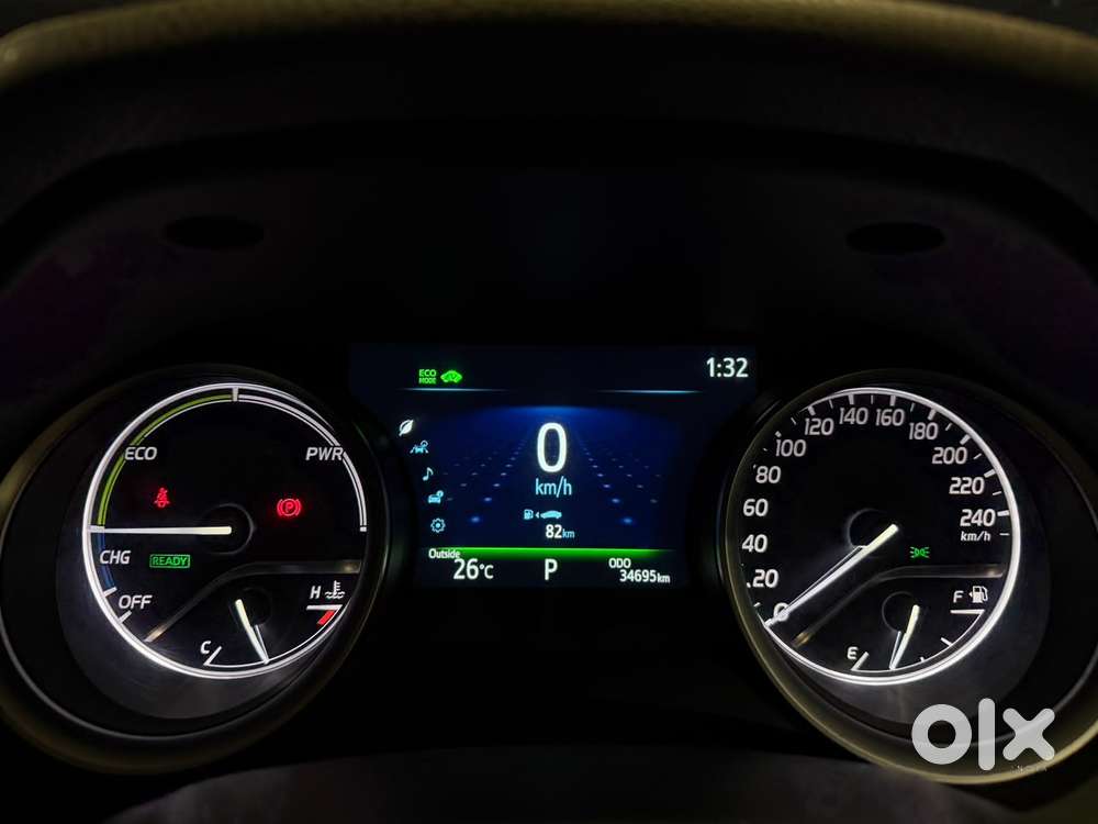 Toyota Camry 2.5 Hybrid, 2023, Petrol