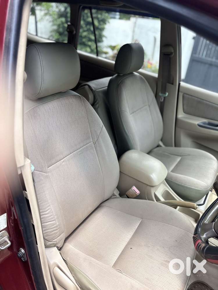 Toyota Innova 2.5 G (diesel) 8 Seater, 2006, Diesel