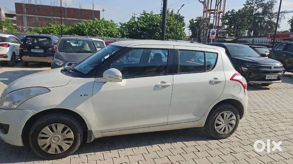 Maruti Suzuki Swift 2013 Manual Petrol