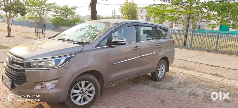 Toyota Innova Crysta 2017