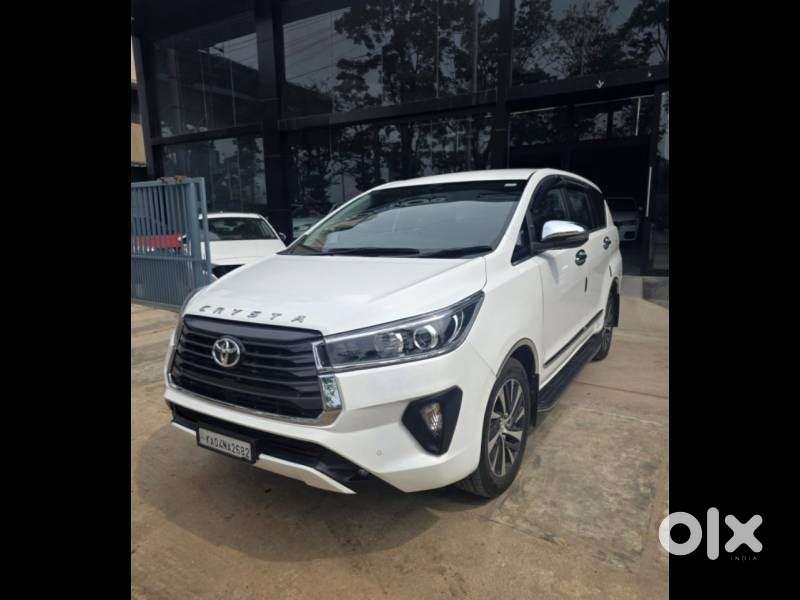 Toyota Innova Crysta [2020-ongoing] 2.4 Gx At 7 Str, 2022, Diesel
