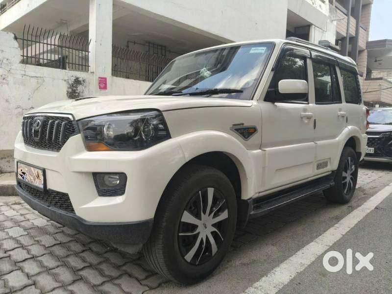 Mahindra Scorpio S6 Plus, 2016, Diesel