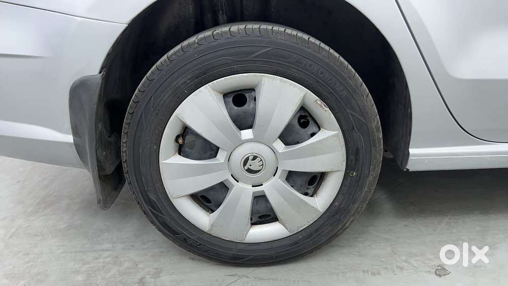 Skoda Rapid 1.0 Rider Plus Tsi At, 2020, Petrol