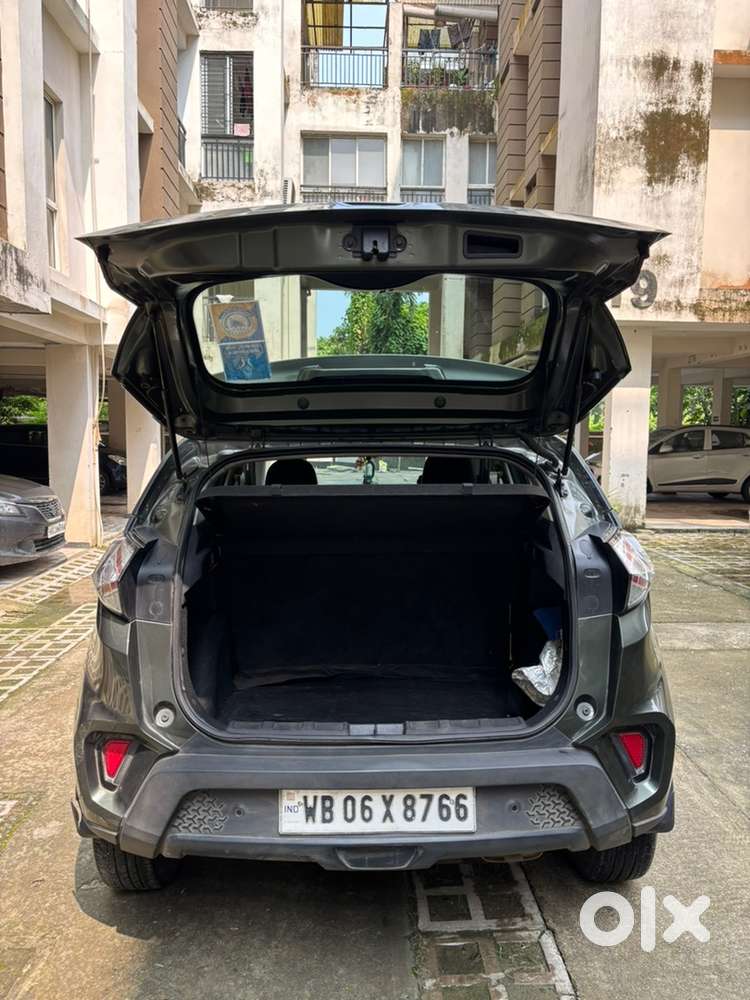 Tata Nexon 2022 November Purchase Petrol With Sun Roof Well Maintained