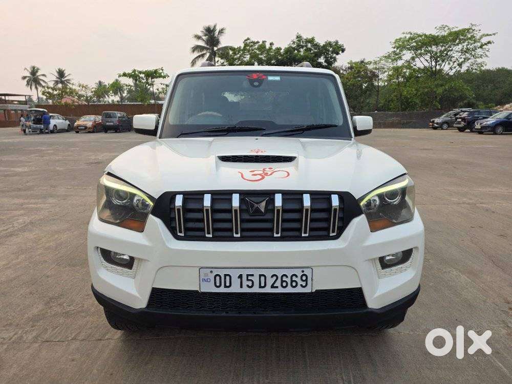 Mahindra Scorpio S10, 2016, Diesel