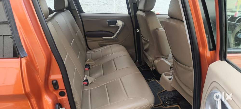 Mahindra Tuv 300 Mhawk100 T8, 2016, Diesel