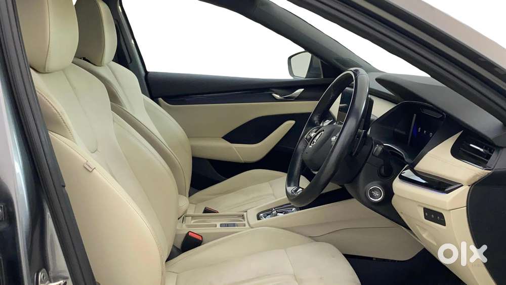 Skoda Octavia 2.0 L K Tsi At, 2022, Petrol
