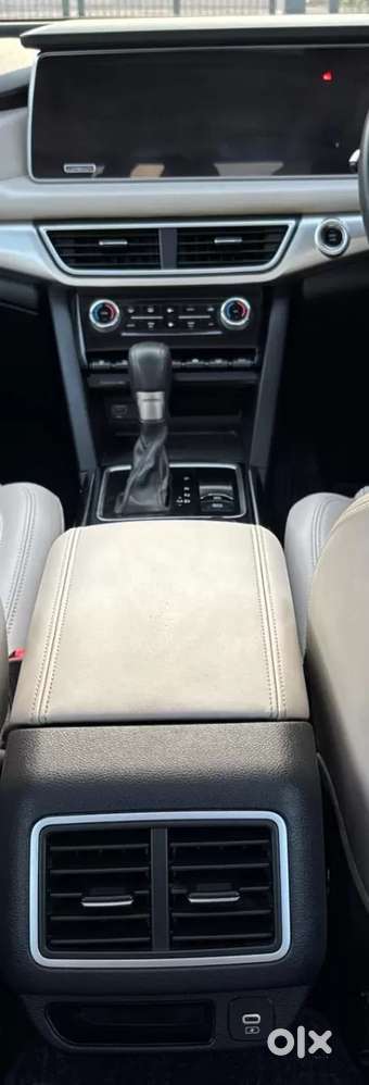 Mahindra Xuv700 2.2 Ax 7 Diesel At Luxury Pack Str, 2023, Diesel