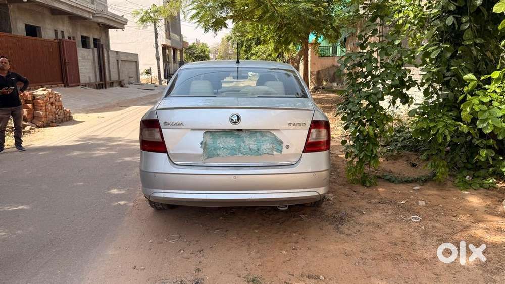 Single Handed Car Highway Average 25 Kmpl