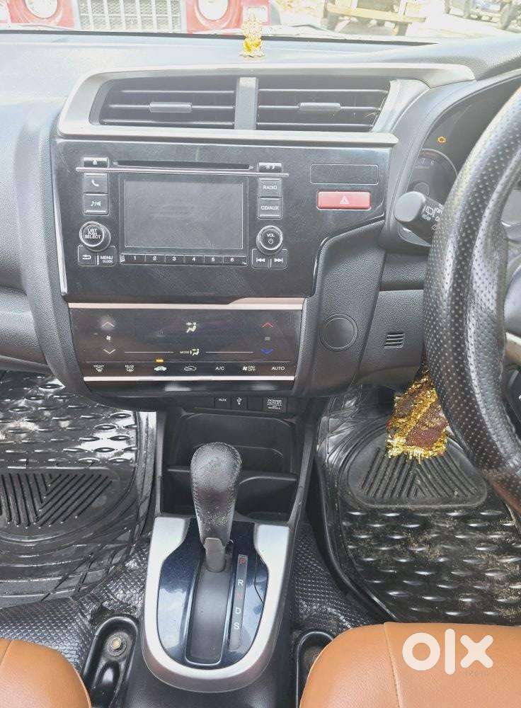 Honda Jazz V Automatic, 2016, Petrol