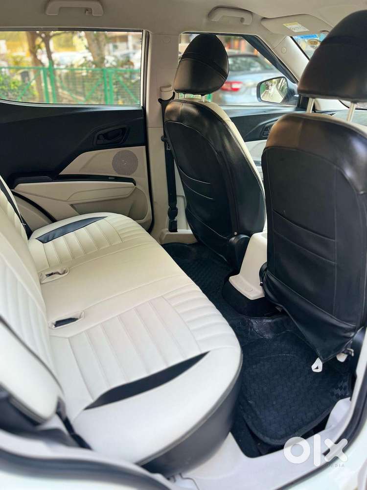 Mahindra Xuv300 W4, 2022, Petrol