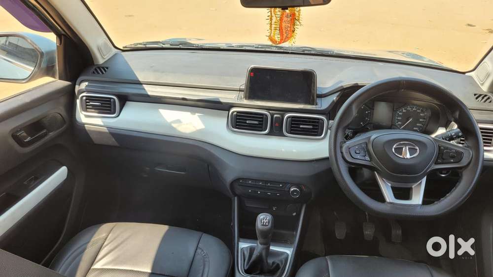 Tata Punch Pure, 2022, Petrol