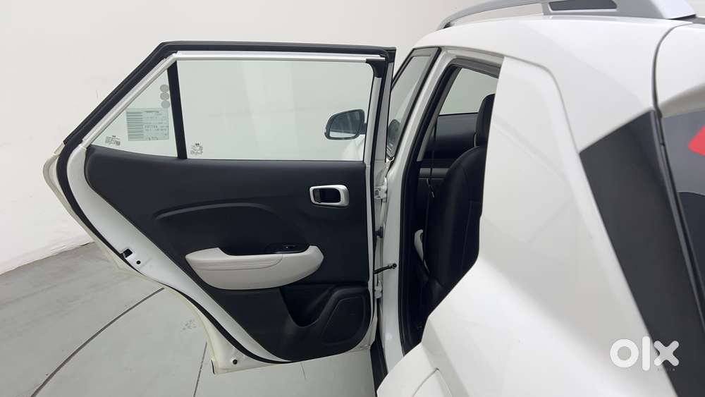 Hyundai Venue 1.0 Sx (o) Turbo Dct, 2023, Petrol