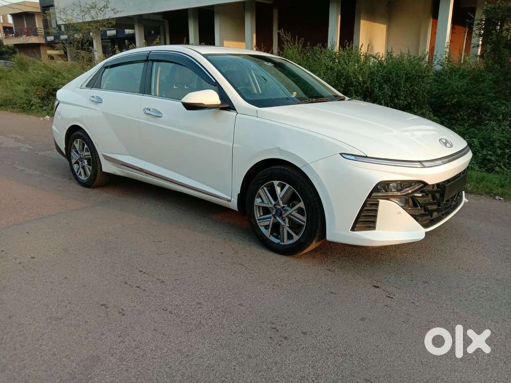 Hyundai Verna 1.5 Mpi Mt Sx (o), 2024, Petrol