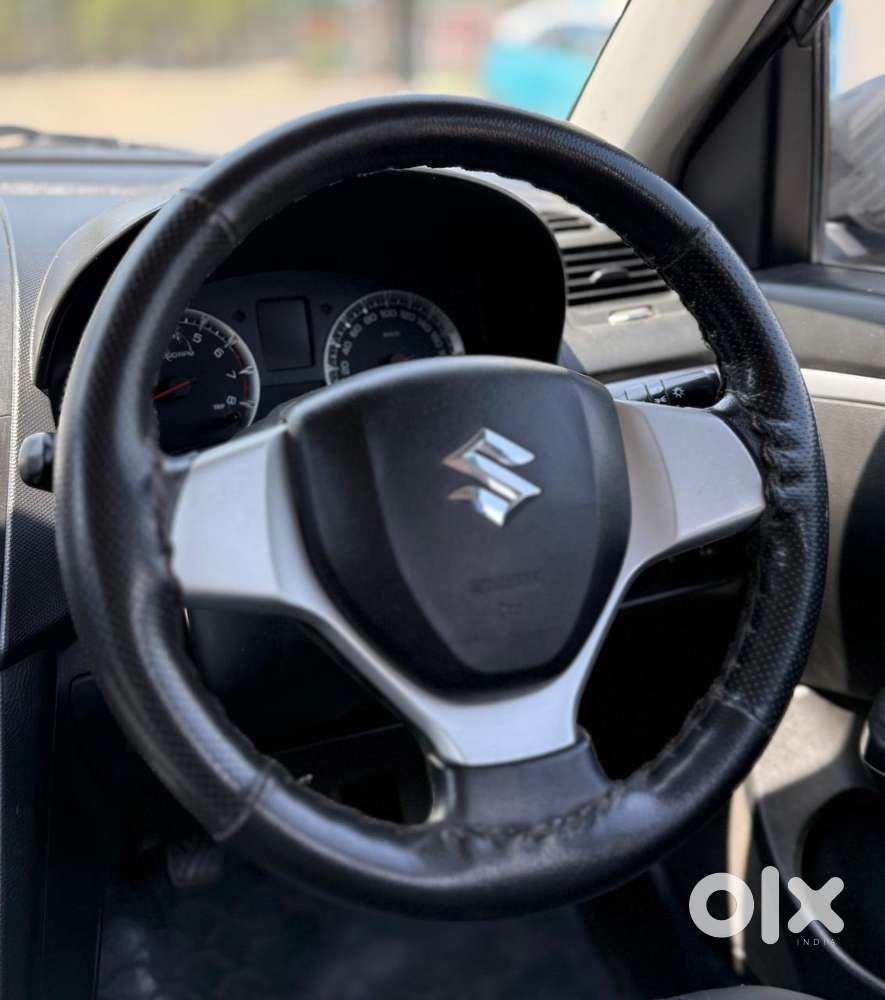 Maruti Suzuki Swift Vxi Cng, 2017, Petrol