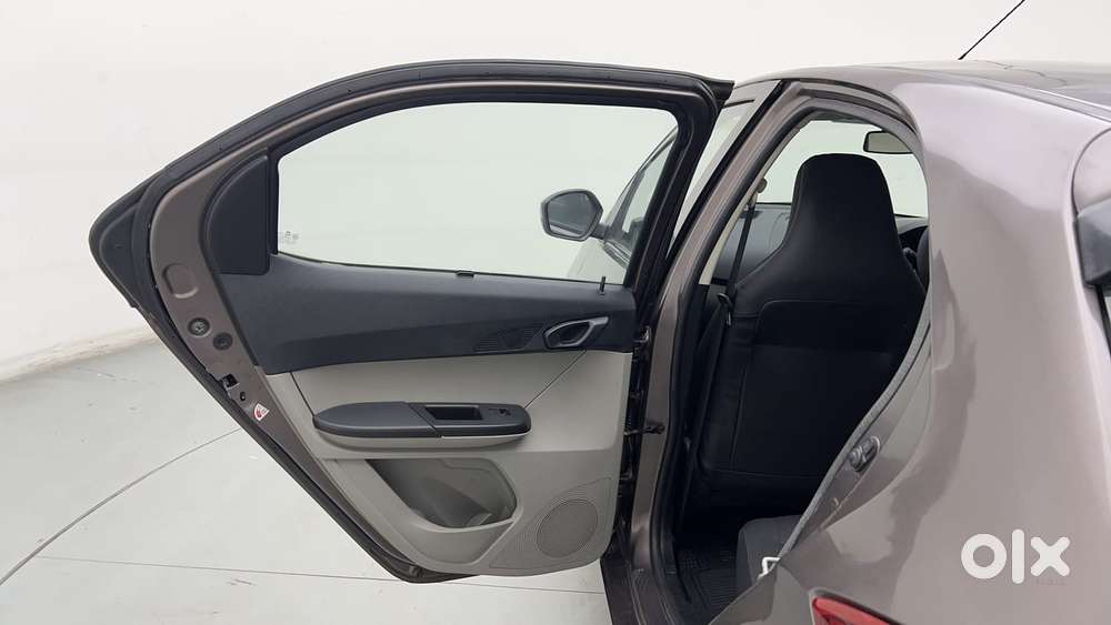 Tata Tiago 1.2 Revotron Xt, 2018, Petrol