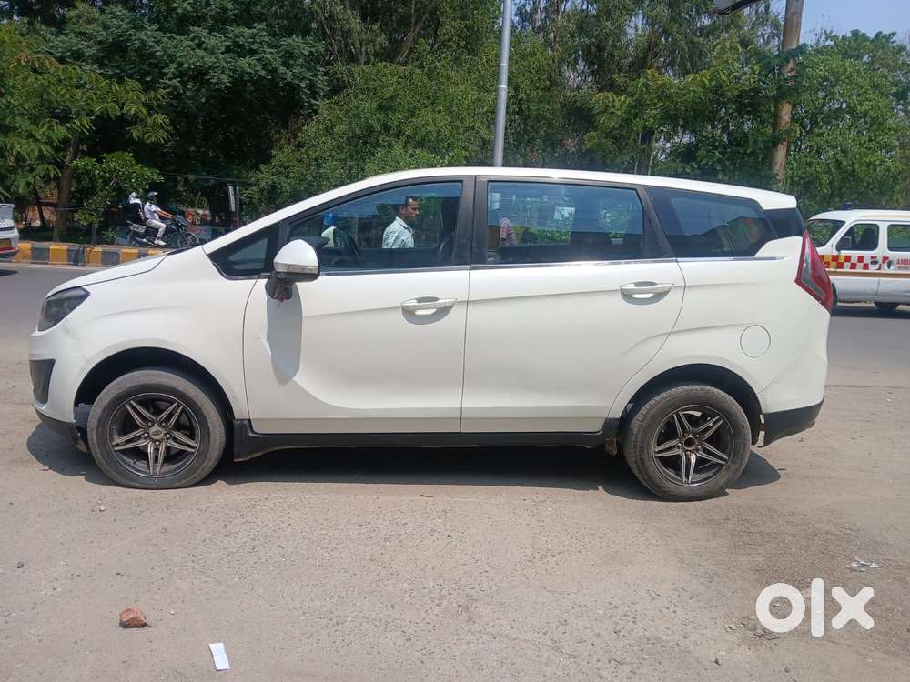 Mahindra Marazzo M2, 2019, Diesel