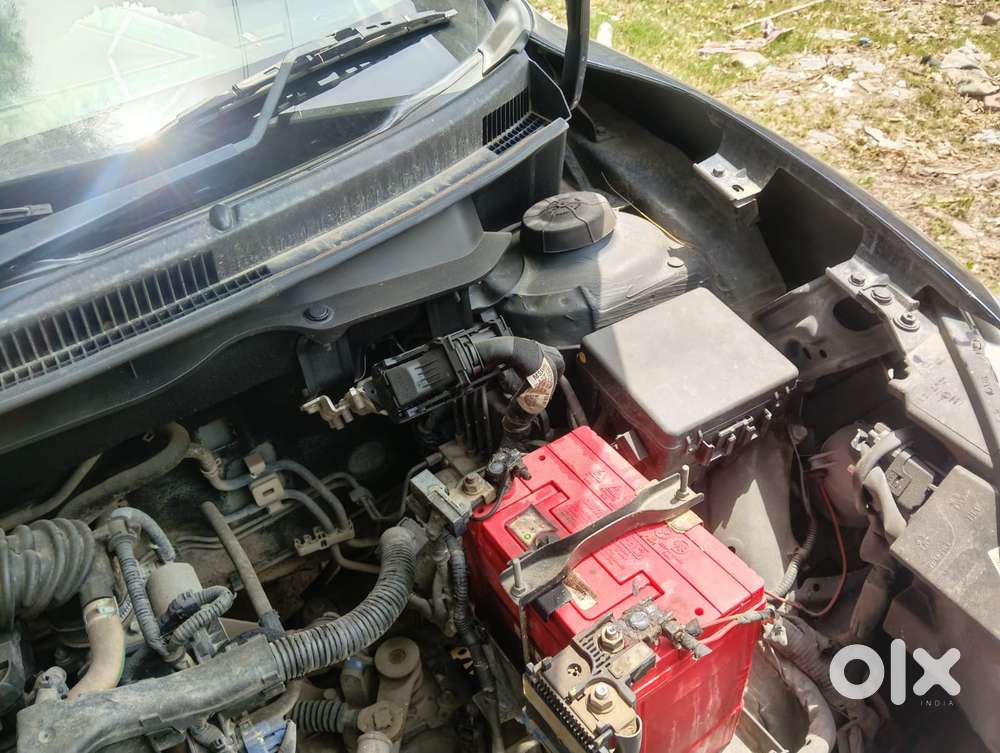 Maruti Suzuki Swift Lxi Optional-o, 2022, Petrol