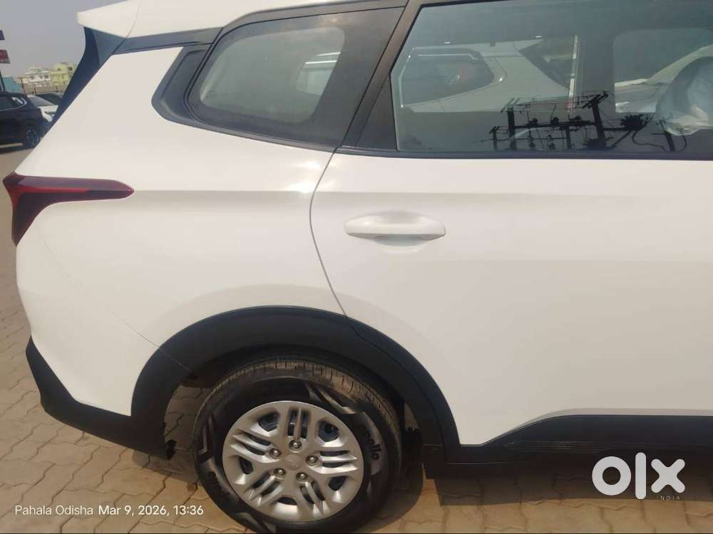 Kia Carens 2024 Petrol Good Condition, Well Maintained