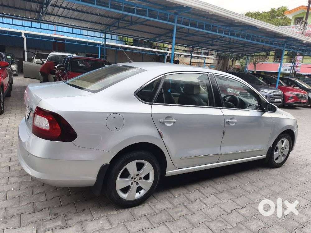 Skoda Rapid 1.0 Tsi Ambition, 2021, Petrol