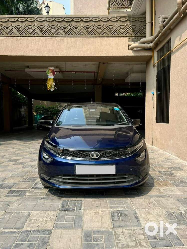 22 Tata Altroz Xz+ Automatic (top Variant) Available For Sale.