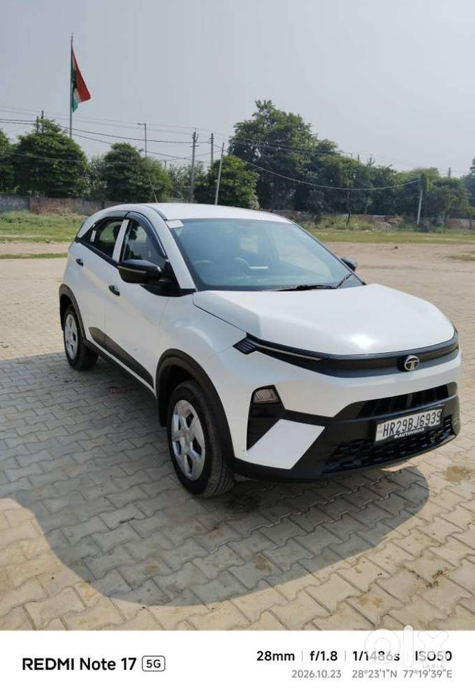 Tata Nexon Smart Plus1.2 Revotron Petrol 5 Mt, 2026, Cng & Hybrids