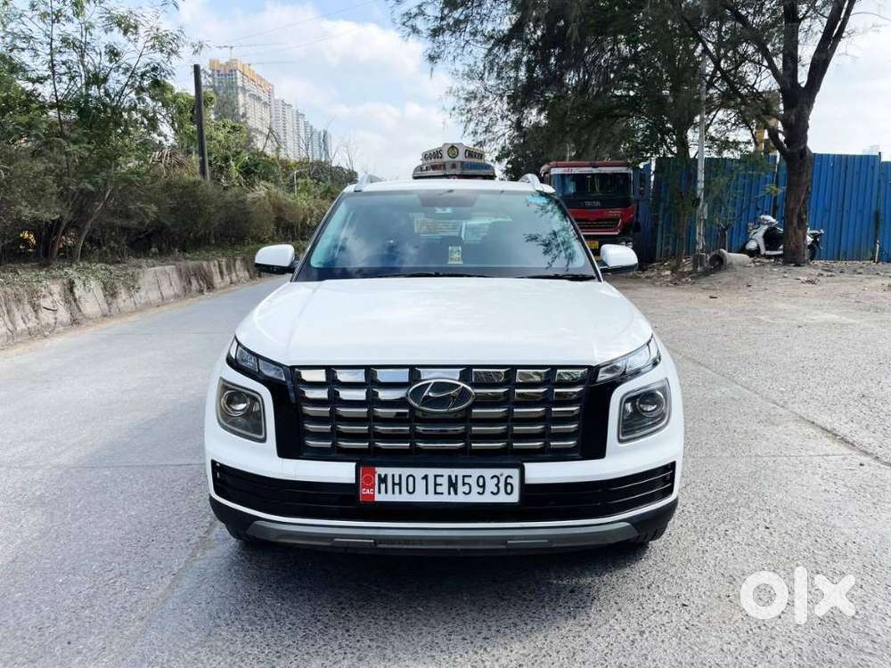 Hyundai Venue 1.2 S (o), 2024, Petrol