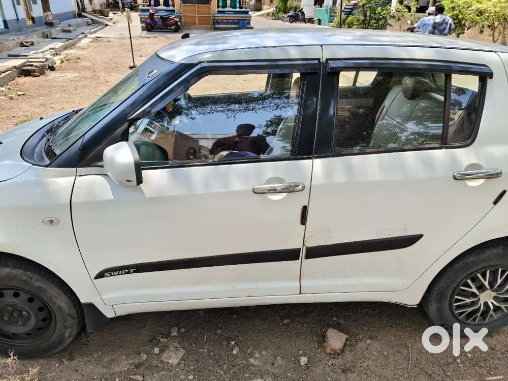 Maruti Suzuki Swift 2008 Petrol 105000 Km Driven