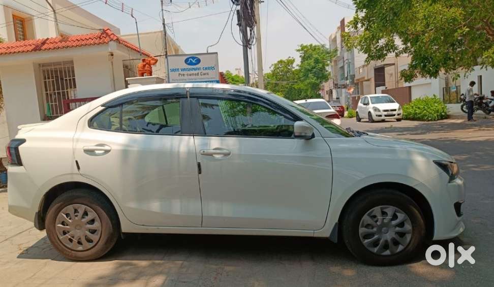 Maruti Suzuki Dzire Vxi Ags, 2025, Petrol