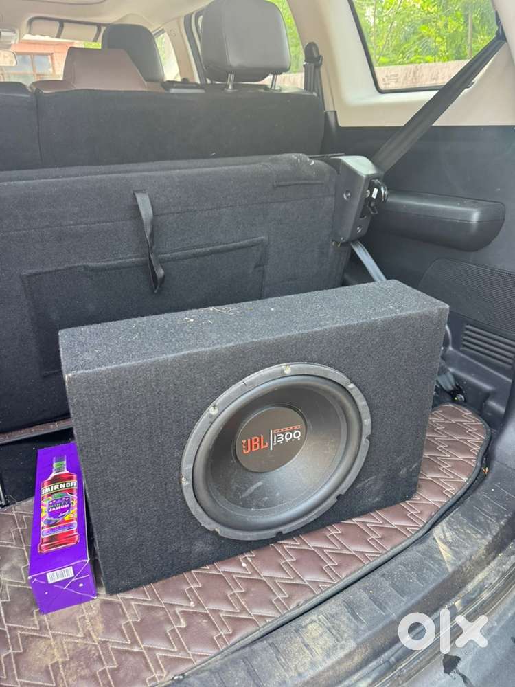 JBL car subwoofer and amlifier less than a year old